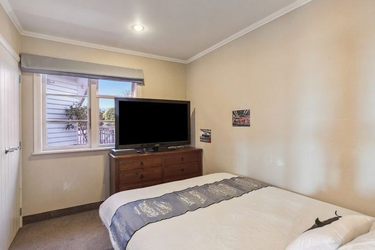 Photo of property in 6 Ruru Road, Otaihanga, Paraparaumu, 5036