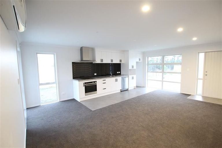 Photo of property in 34 Regis Park Drive, Pukekohe, 2120