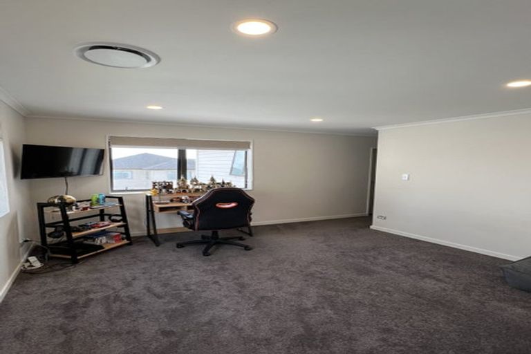Photo of property in 92 Ksenia Drive, Flat Bush, Auckland, 2019