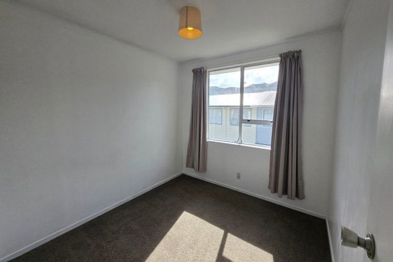 Photo of property in 2/47 Stockdale Street, Wainuiomata, Lower Hutt, 5014