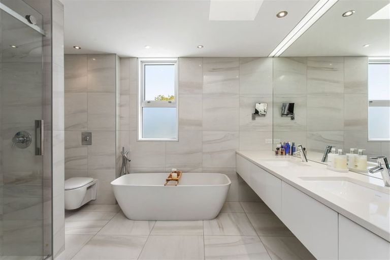 Photo of property in 39 Weka Street, Fendalton, Christchurch, 8041