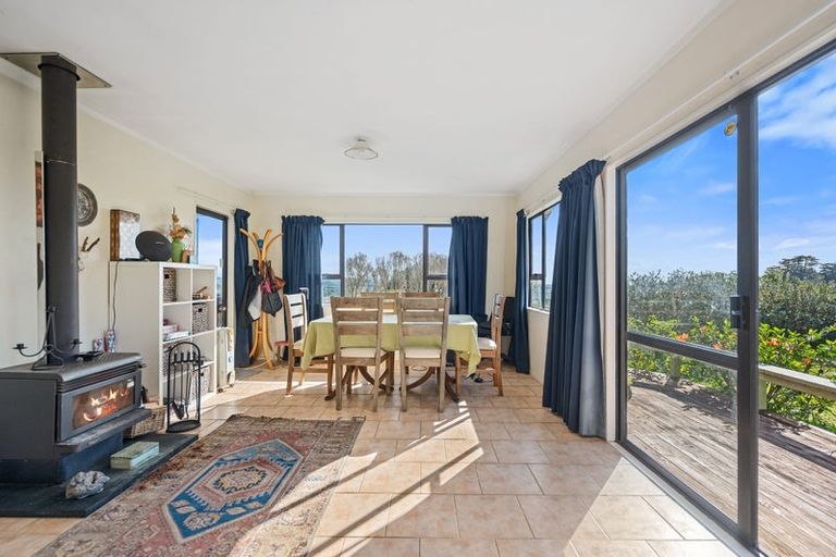 Photo of property in 70 Wishart Road, Helensville, 0800