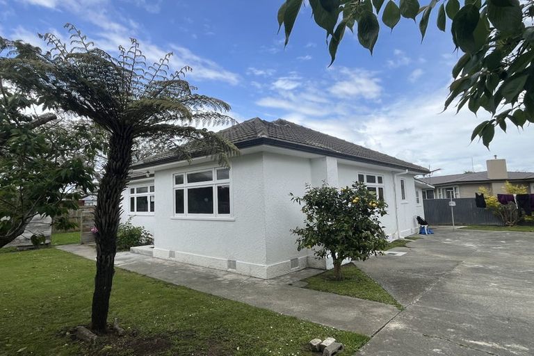 Photo of property in 76 Pitama Road, Awapuni, Palmerston North, 4412