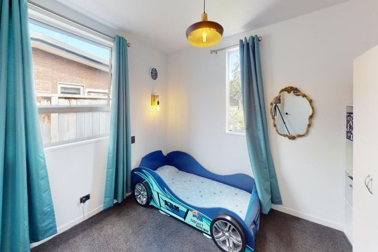 Photo of property in 30 Terry Crescent, Milson, Palmerston North, 4414