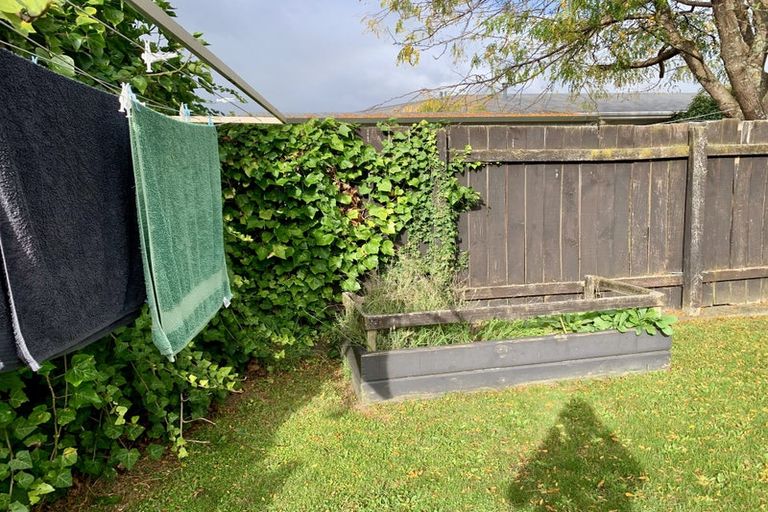 Photo of property in 50b Hartford Crescent, Totara Park, Upper Hutt, 5018