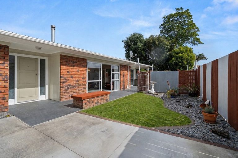 Photo of property in 27 Meadowland Street, Matua, Tauranga, 3110