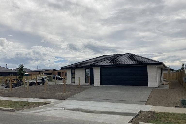 Photo of property in 3 Manaia Street, Pegasus, 7612