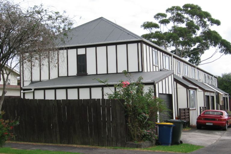 Photo of property in 4/9 Miro Street, New Lynn, Auckland, 0600