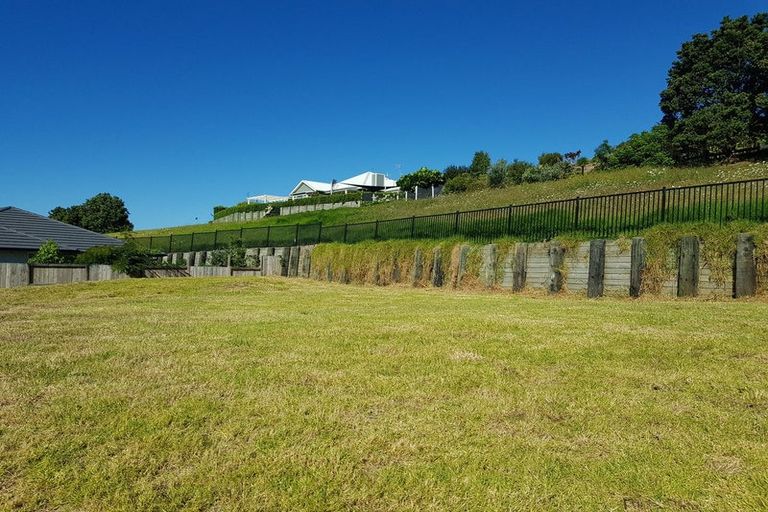 Photo of property in 13 Lakeside Terrace, Omokoroa, 3114