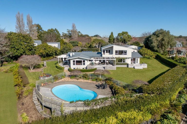 Photo of property in 289 Waitaha Road, Welcome Bay, Tauranga, 3112