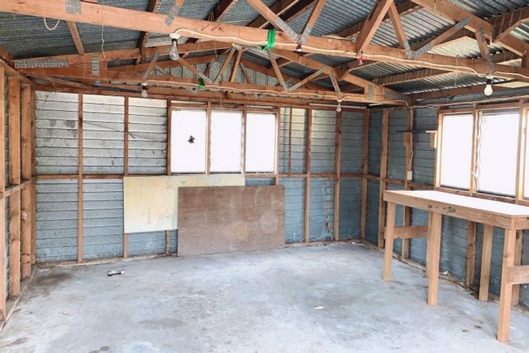 Photo of property in 6 Casuarina Road, Half Moon Bay, Auckland, 2012