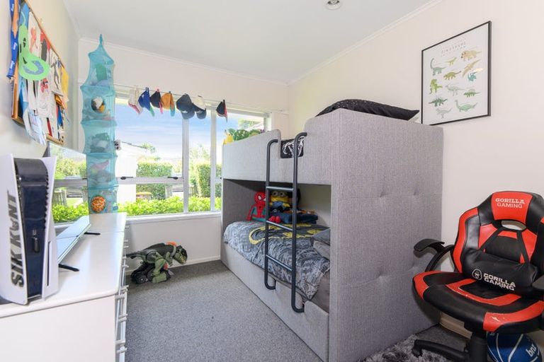 Photo of property in 72 Salisbury Road, Birkdale, Auckland, 0626