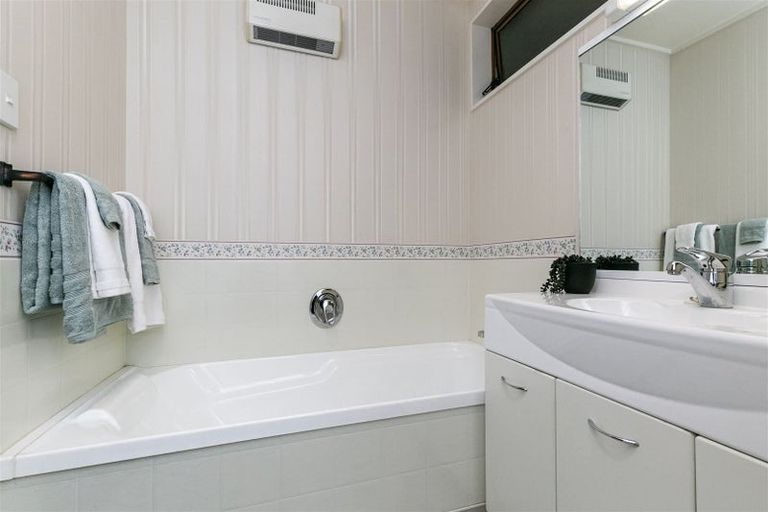 Photo of property in 22a Izard Road, Khandallah, Wellington, 6035