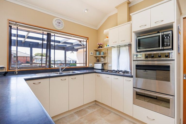 Photo of property in 24 Ursula Drive, Feilding, 4702
