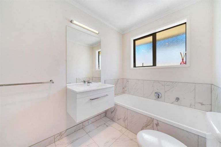 Photo of property in 29 Harry Richards Way, Pokeno, 2402