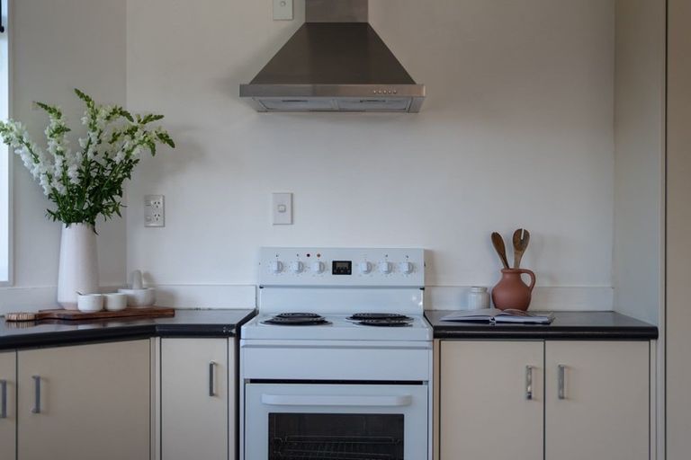 Photo of property in 52 Byron Street, Leamington, Cambridge, 3432