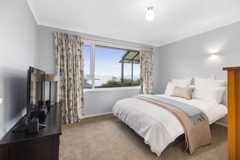 Photo of property in 7 Orissa Crescent, Broadmeadows, Wellington, 6035