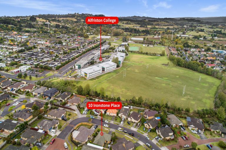 Photo of property in 10 Ironstone Place, Randwick Park, Auckland, 2105