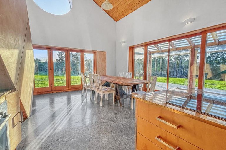 Photo of property in 1335 Ahuroa Road, Makarau, Warkworth, 0981