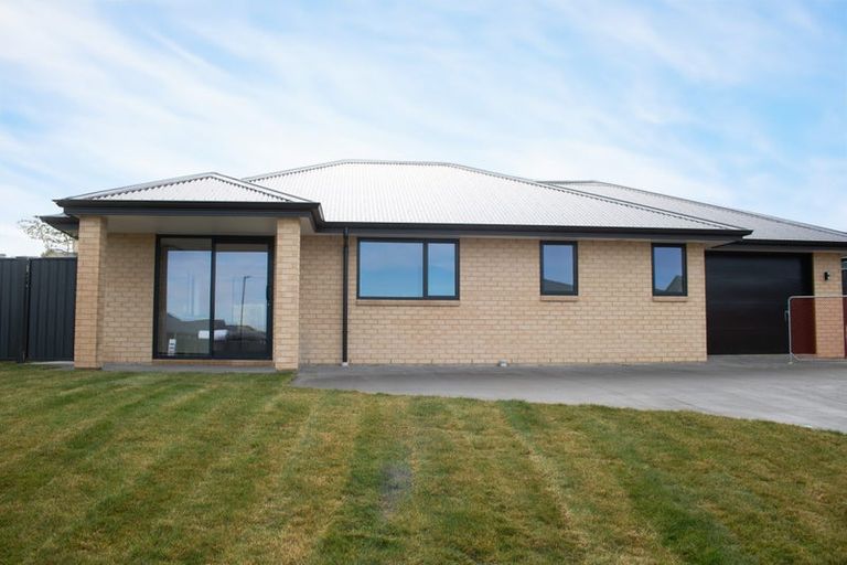 Photo of property in 13 Royal Oak Crescent, Holmes Hill, Oamaru, 9401