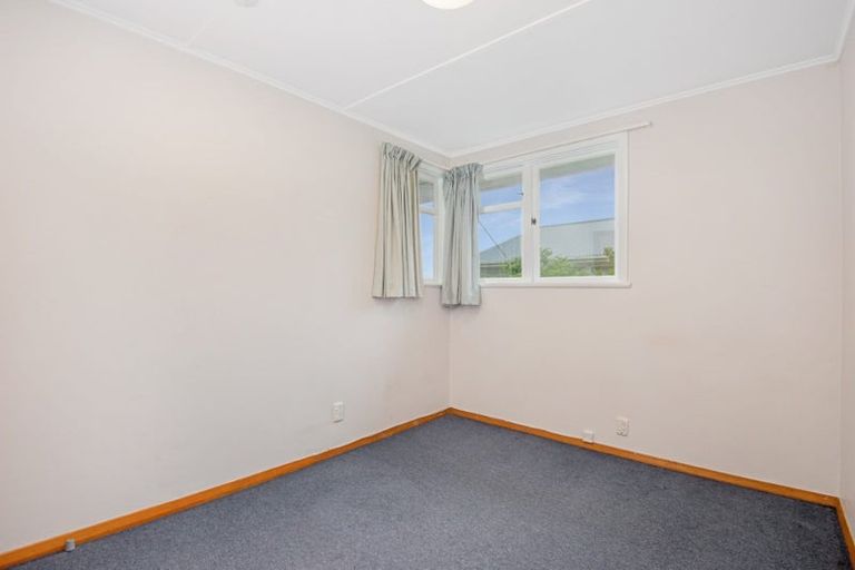 Photo of property in 10 Hanlon Street, Halfway Bush, Dunedin, 9010