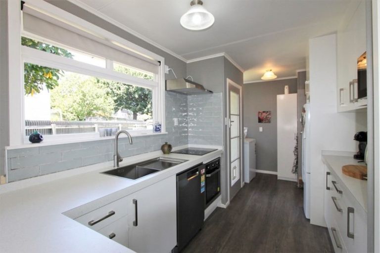 Photo of property in 2/79 Taupo View Road, Taupo, 3330