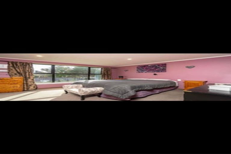 Photo of property in 15 Cross Street, Milton, 9220