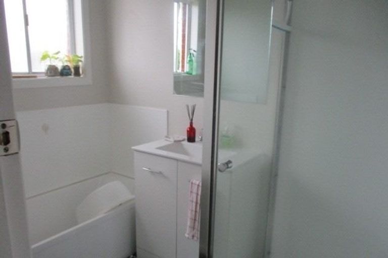 Photo of property in 1 Clouston Crescent, Fenton Park, Rotorua, 3010