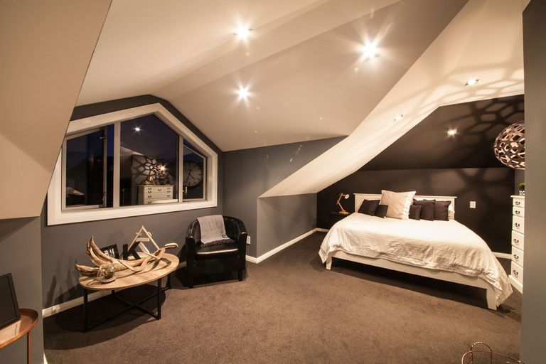 Photo of property in 85 Cashmere Drive, Fitzherbert, Palmerston North, 4410