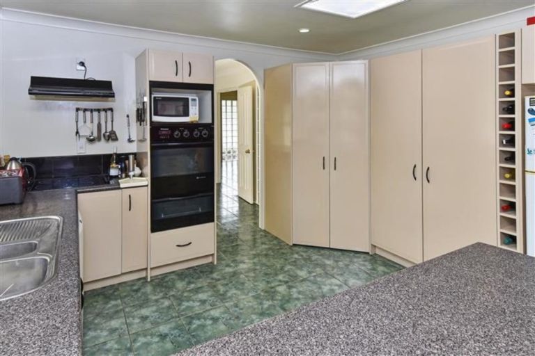 Photo of property in 71 Glenross Drive, Wattle Downs, Auckland, 2103