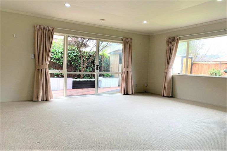 Photo of property in 1/11 Kahika Road, Birkdale, Auckland, 0626