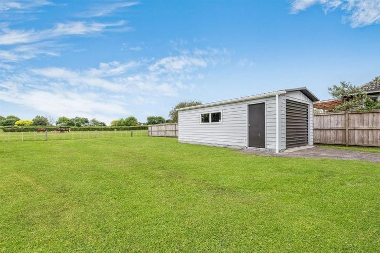 Photo of property in 18 Village Way, Ardmore, Papakura, 2582