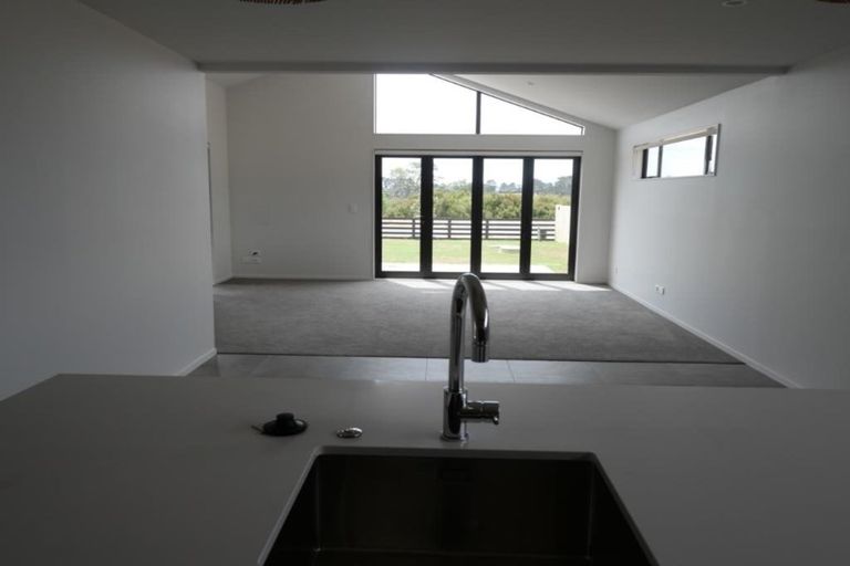 Photo of property in 9 Wheriko Avenue, Glenbrook, 2681