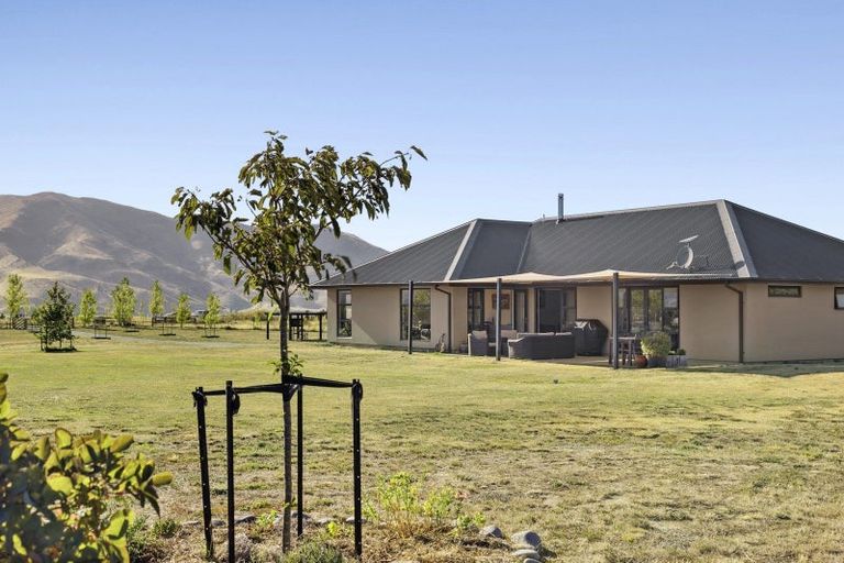 Photo of property in 55 Totara Place, Queensberry, Cromwell, 9383