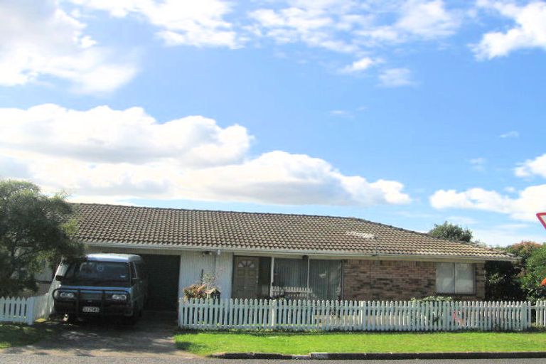 Photo of property in 3/1 Jennifer Place, Papatoetoe, Auckland, 2025