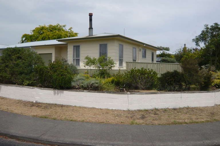 Photo of property in 55 Cartier Crescent, Flaxmere, Hastings, 4120