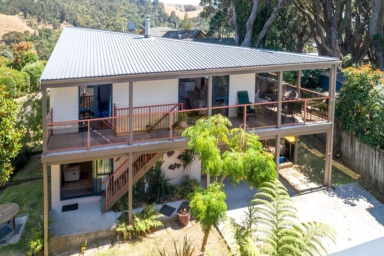 Photo of property in 12a Fishermans Bend, Whiritoa, Whangamata, 3691
