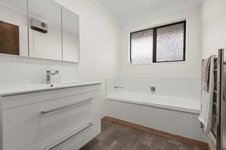 Photo of property in 20 Cedar Crescent, Feilding, 4702