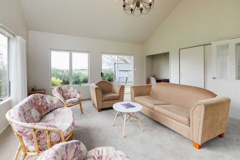 Photo of property in 1100b Kairanga Bunnythorpe Road, Kairanga, Palmerston North, 4475