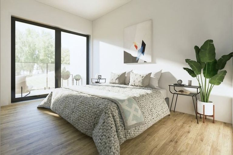 Photo of property in 18 Newington Road, Henderson, Auckland, 0612