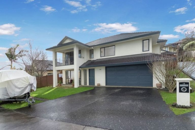 Photo of property in 18 Navan Place, Dannemora, Auckland, 2016