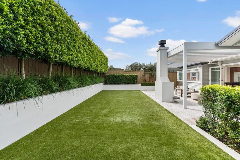 Photo of property in 26 Richmond Avenue, Northcote Point, Auckland, 0627