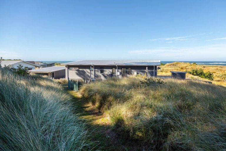Photo of property in 9 Puk Lane, Flat Point, Masterton, 5883