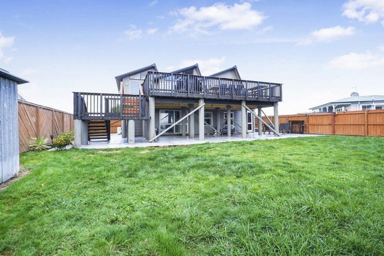 Photo of property in 16 Shelley Jane Place, Dinsdale, Hamilton, 3204