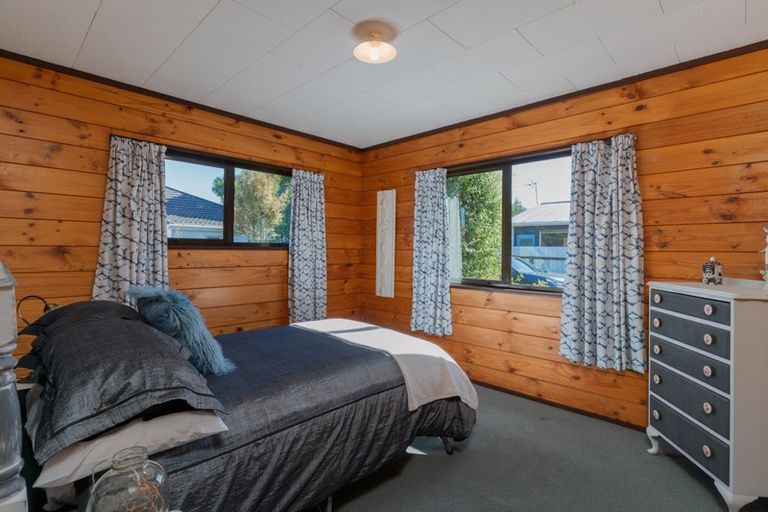 Photo of property in 2/13 Frederick Street, Waltham, Christchurch, 8011