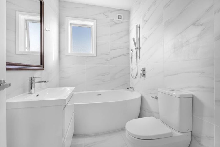 Photo of property in 136 Voyager Drive, Gulf Harbour, Whangaparaoa, 0930