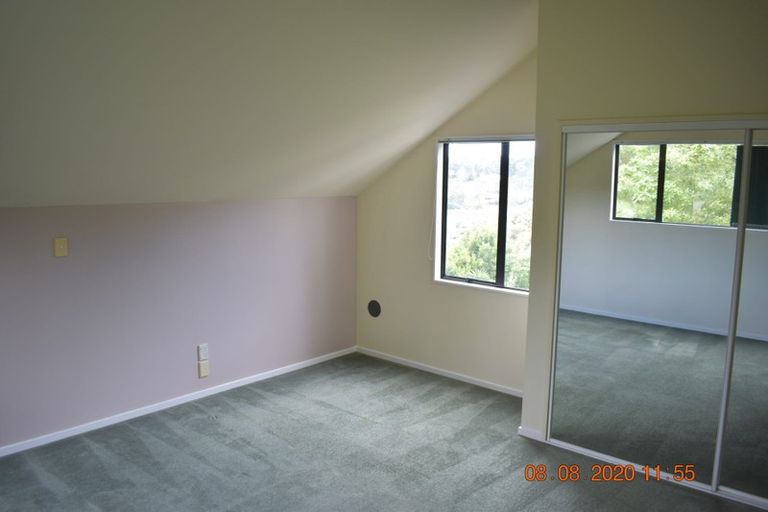 Photo of property in 31c Greenvalley Rise, Glenfield, Auckland, 0629