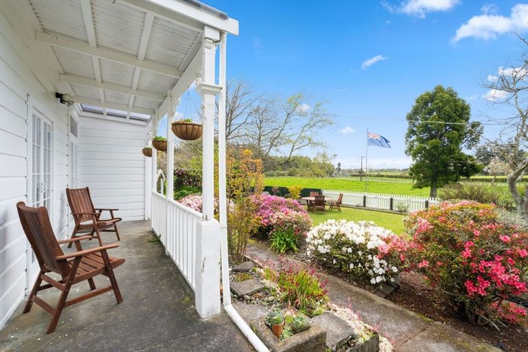 Photo of property in 111 Clifford Road, Eltham, 4322