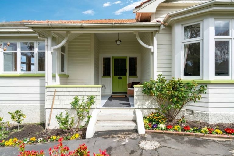 Photo of property in 139 Eglinton Road, Mornington, Dunedin, 9011