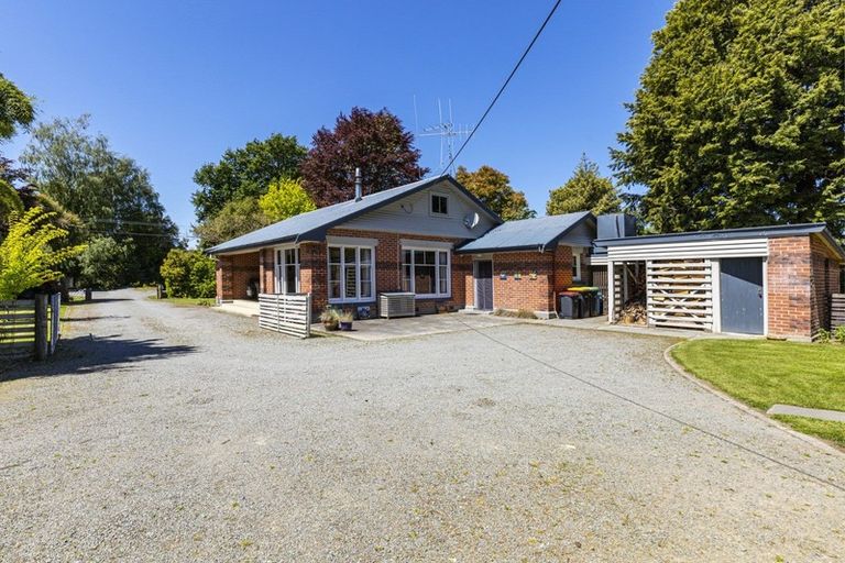 Photo of property in 63 Main North Road, Geraldine, 7930